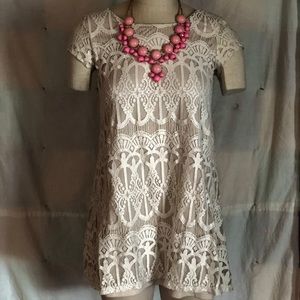 Dress w/ necklace💕